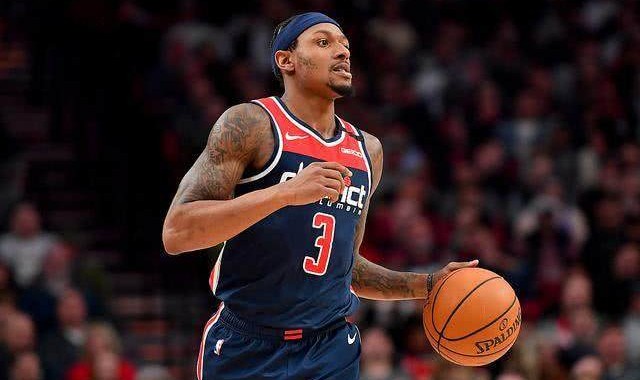 云开体育官网入口-比尔或因腿筋伤势无缘附加赛 对线杯子猫展高情商