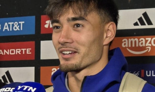 云开体育官网-卡斯特罗普：我赛前唱起韩国国歌时，我妈妈在家里激动地哭了