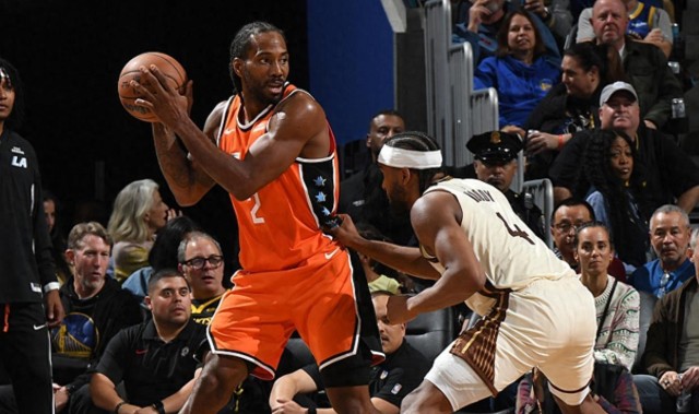 云开体育-首发出场，5中1得4分，正负值-18，全队最低！勇士还是迷之自信啊