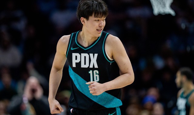 媒体人：杨瀚森打G联盟也有价值 可以保持技能稳定感受节奏和对抗